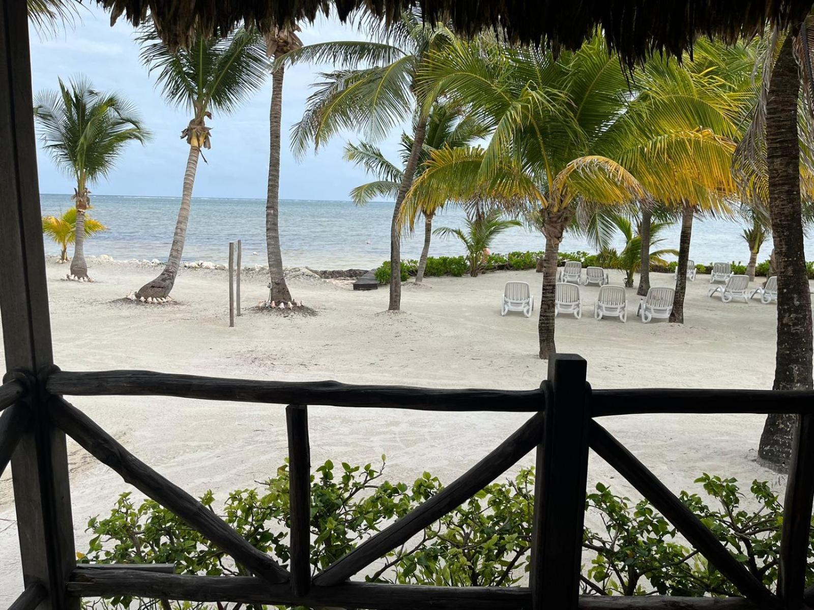 Captain Morgan'S Retreat San Pedro  Ngoại thất bức ảnh