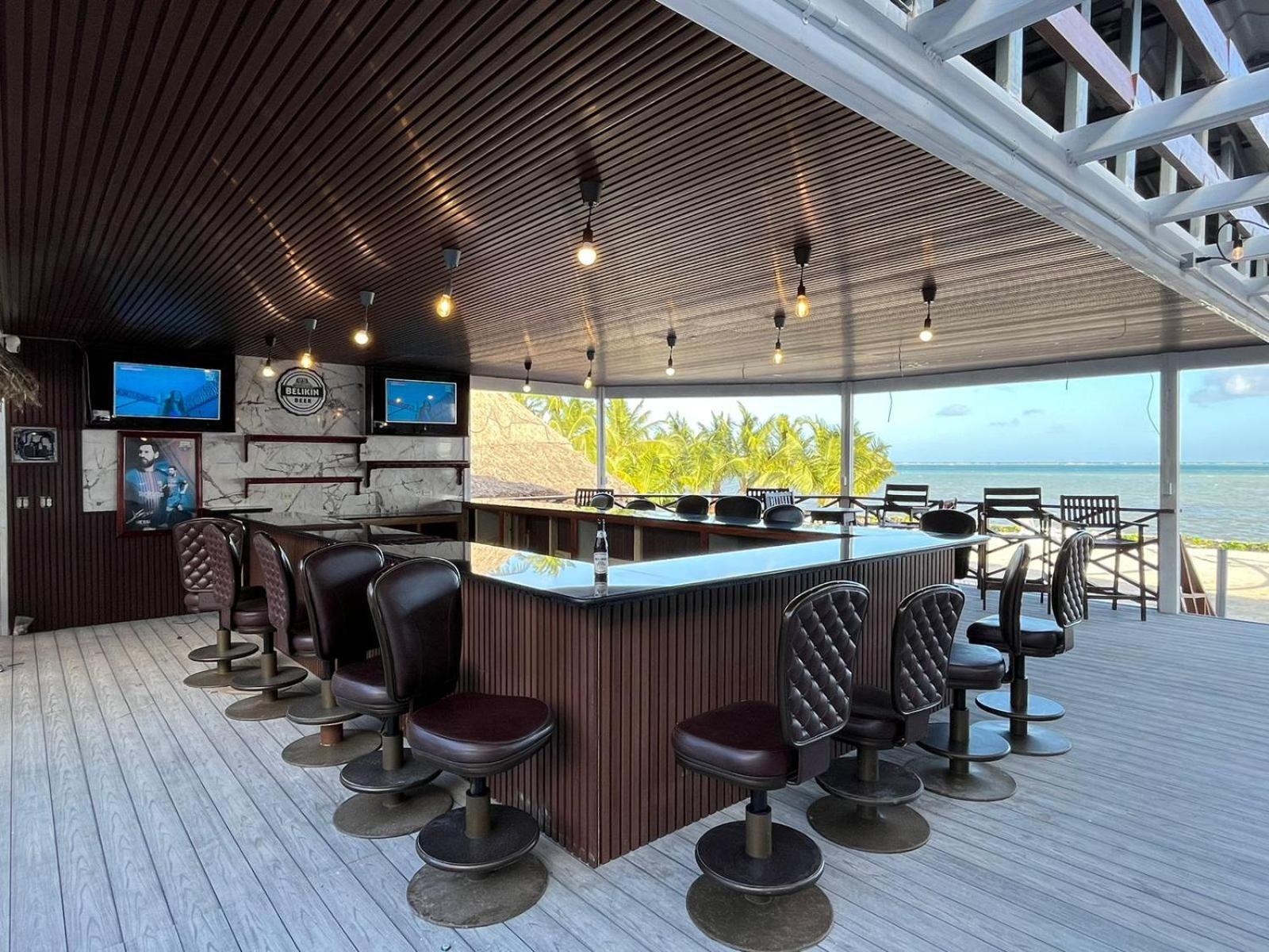 Captain Morgan'S Retreat San Pedro  Ngoại thất bức ảnh