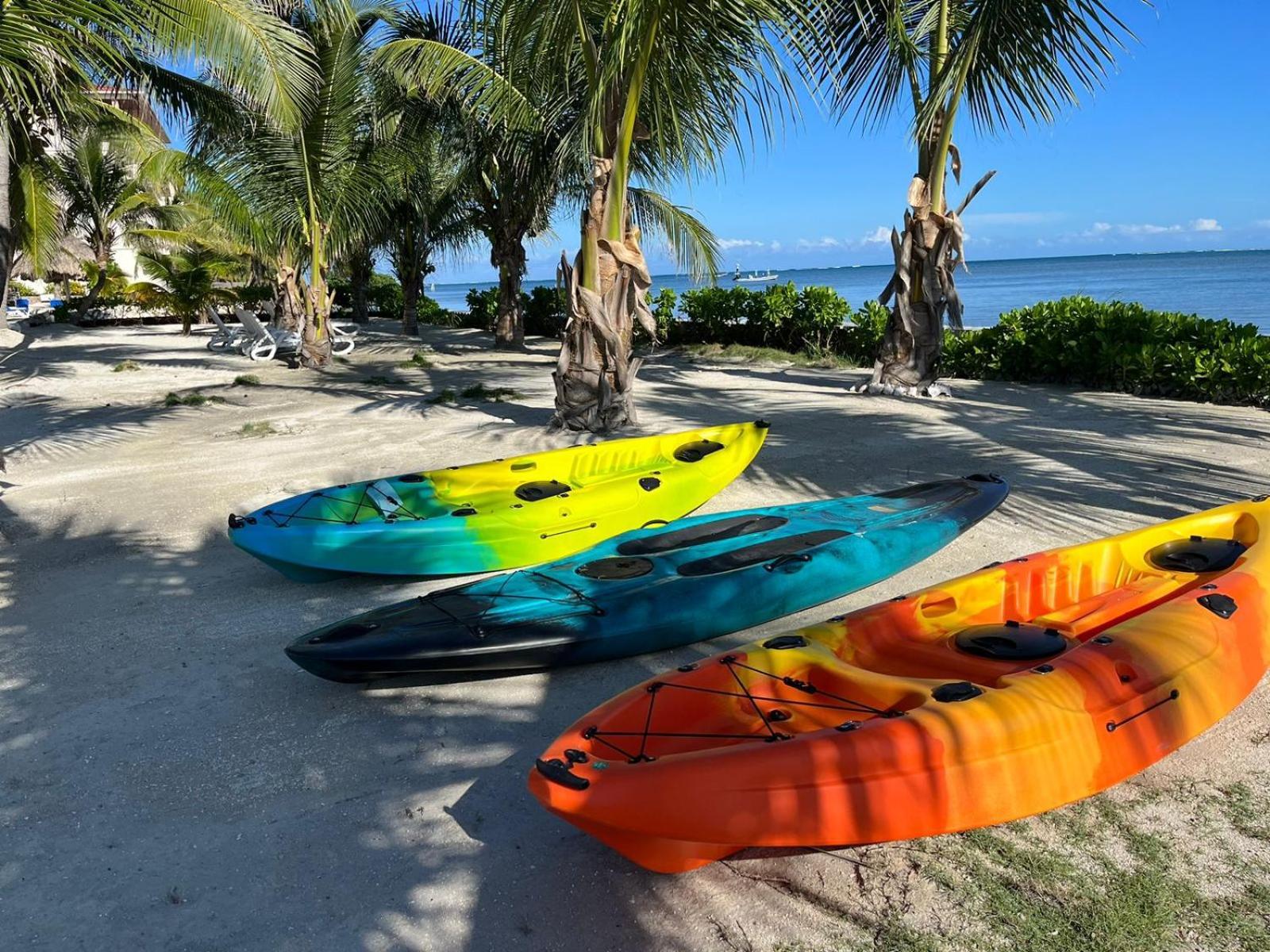 Captain Morgan'S Retreat San Pedro  Ngoại thất bức ảnh
