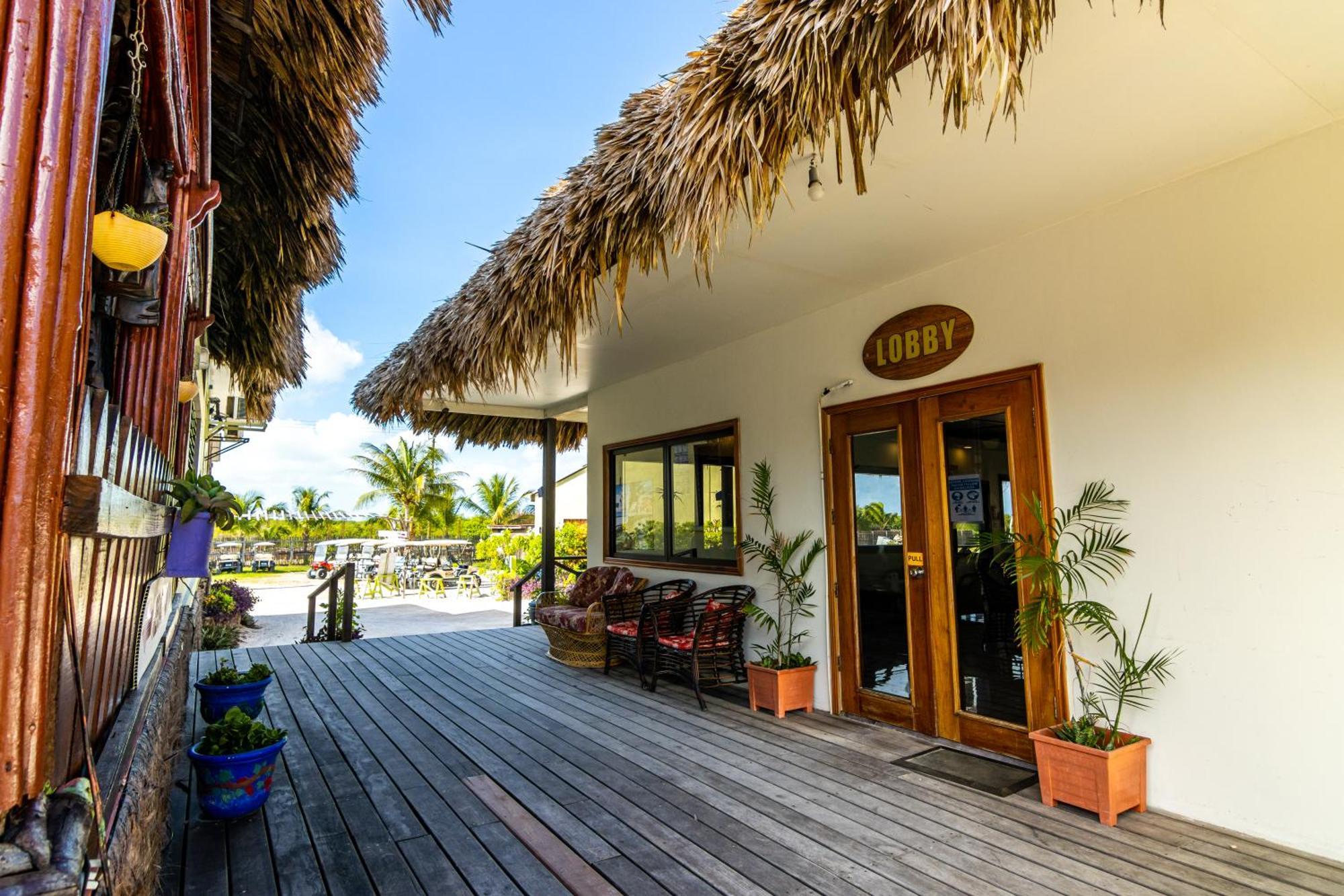 Captain Morgan'S Retreat San Pedro  Ngoại thất bức ảnh