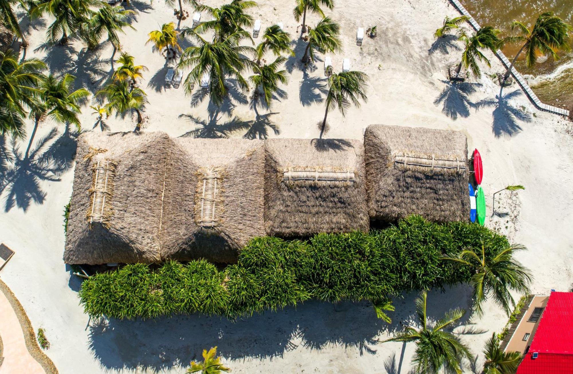 Captain Morgan'S Retreat San Pedro  Ngoại thất bức ảnh