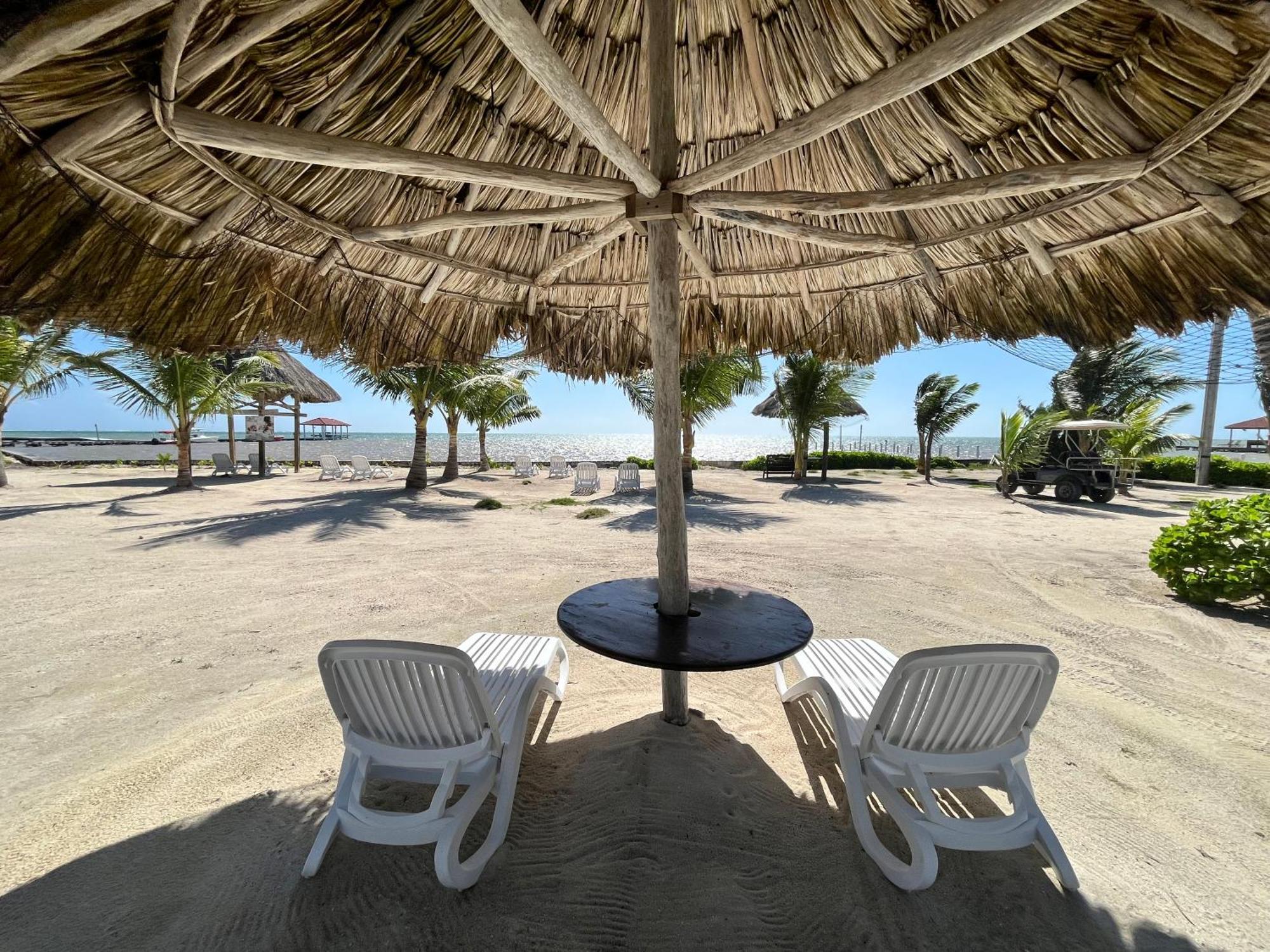 Captain Morgan'S Retreat San Pedro  Ngoại thất bức ảnh